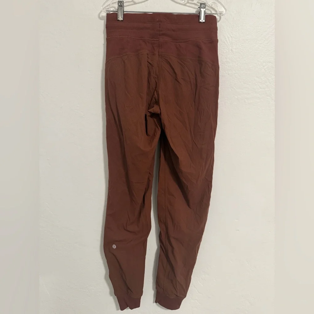 Lululemon Dance Studio Mid-rise Joggers Size 2 Roasted Brown - Picture 5 of 11
